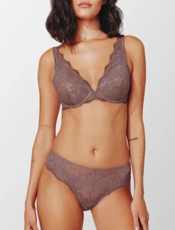 All Day Lace Uplift Plunge Bra