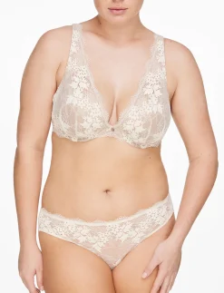 All Day Lace Uplift Plunge Bra