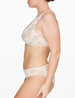 All Day Lace Uplift Plunge  + Cheeky Set