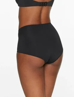 24/7® Classic Brief 3 Pack Box