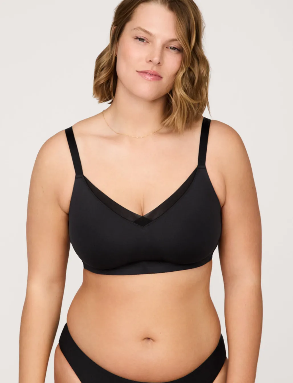 24/7® Classic Wireless Crossover Minimizer Bra