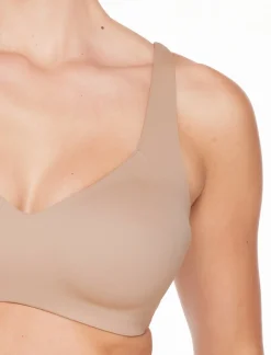 ComfortStretch Smoothing Wireless Bra