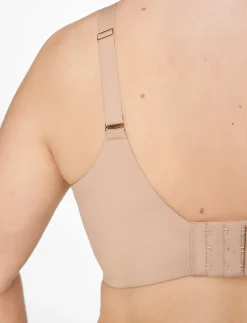 ComfortStretch Smoothing Full Coverage Bra